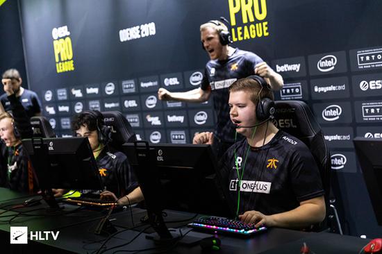 GR战队在长春观获得吉签引发电竞热潮